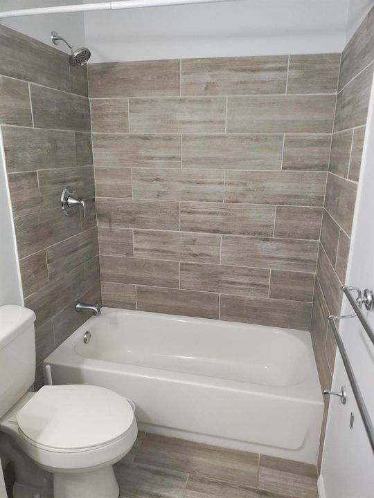 Bathroom 1a