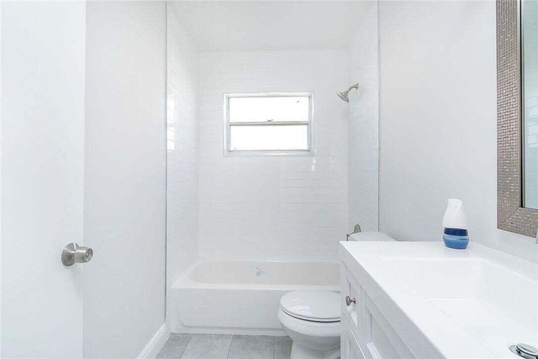 bathroom second 1