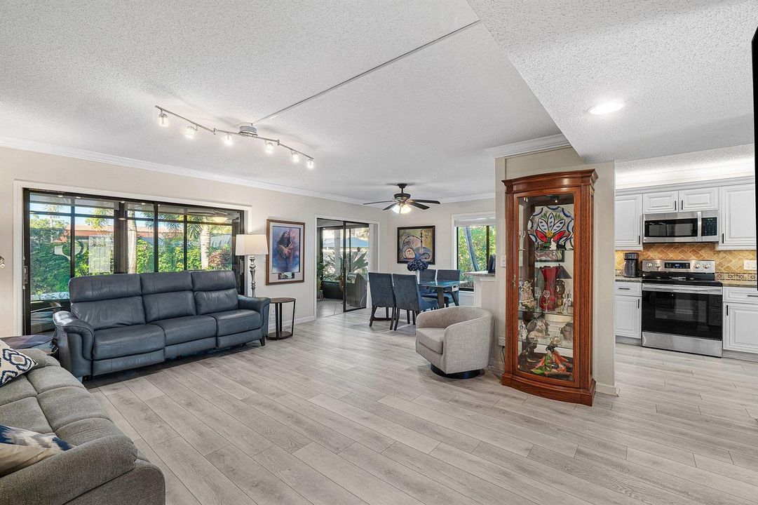 014-10771PalmLakeAvenue-102-BoyntonBeach
