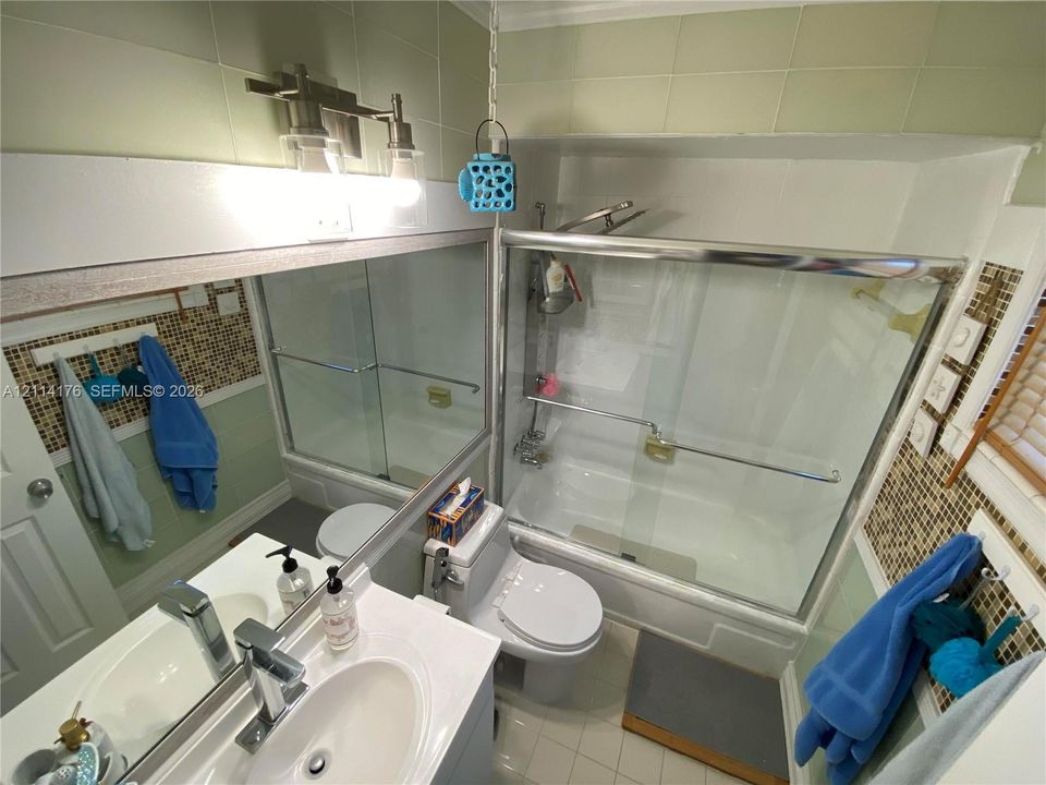На продажу: $459,000 (2 спален, 2 ванн, 1452 Квадратных фут)