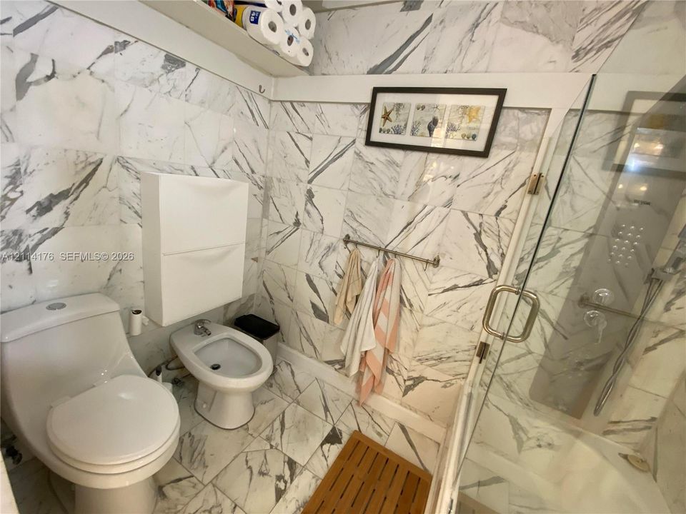На продажу: $459,000 (2 спален, 2 ванн, 1452 Квадратных фут)