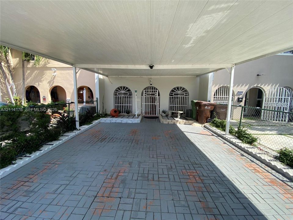 На продажу: $459,000 (2 спален, 2 ванн, 1452 Квадратных фут)
