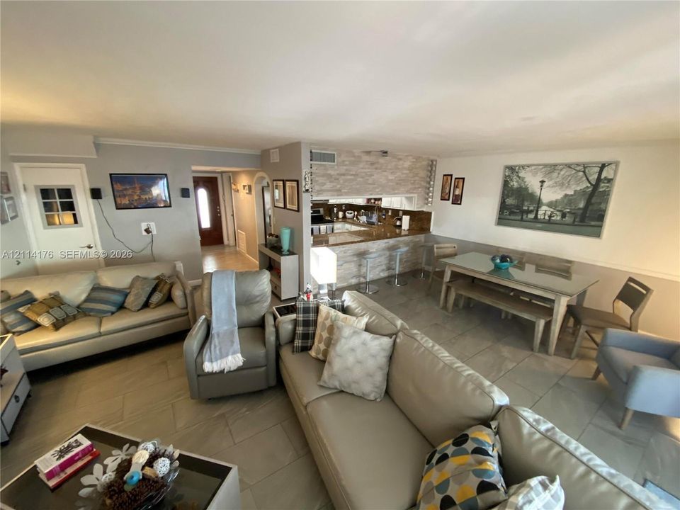 На продажу: $459,000 (2 спален, 2 ванн, 1452 Квадратных фут)