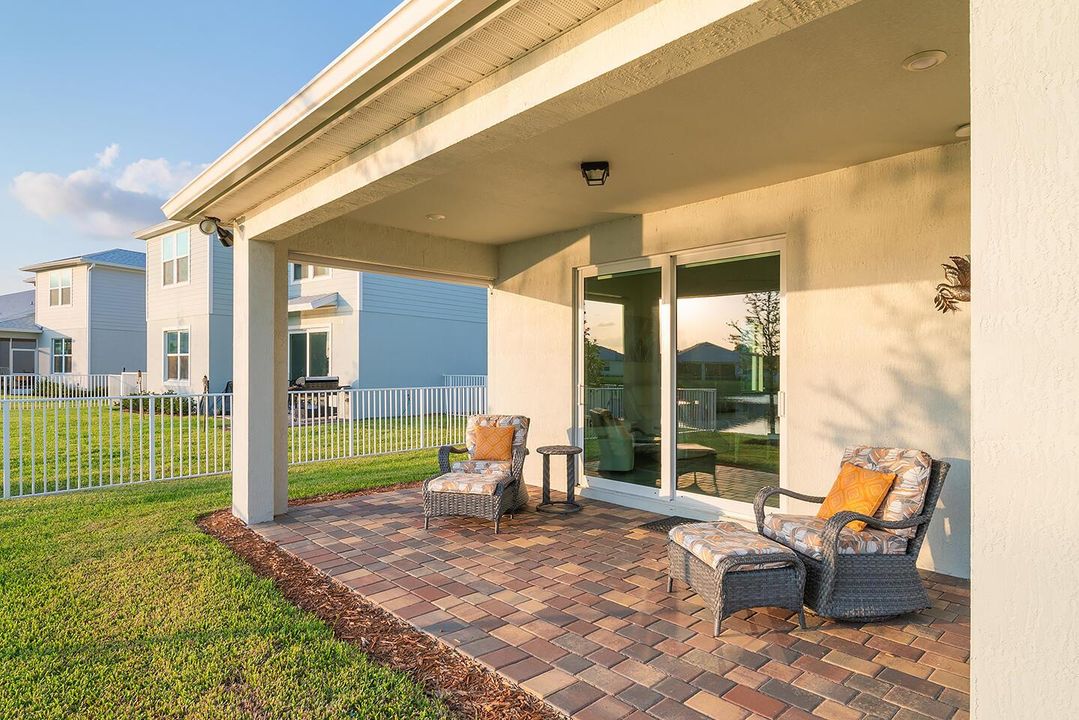 10346-SW-CAPTIVA-DR-34953-037
