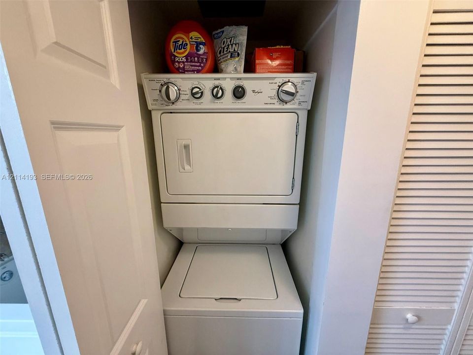 For Rent: $3,100 (1 beds, 1 baths, 797 Square Feet)