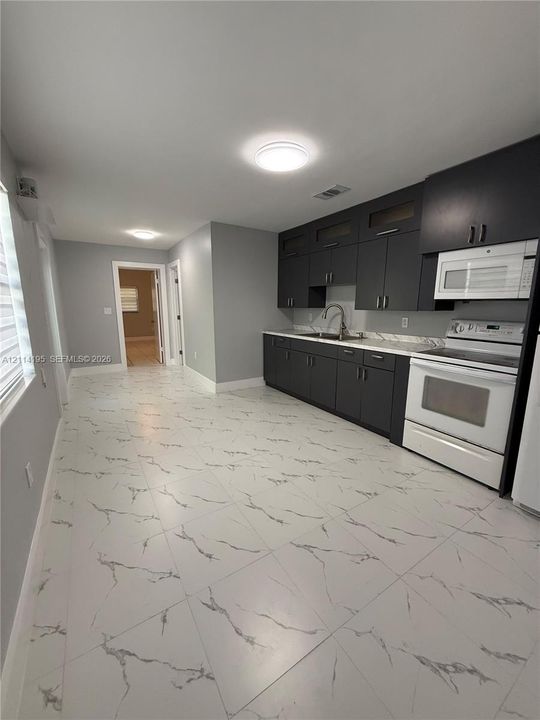 В аренду: $1,650 (1 спален, 1 ванн, 450 Квадратных фут)