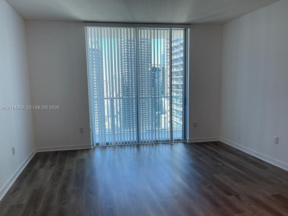 В аренду: $3,300 (1 спален, 1 ванн, 769 Квадратных фут)