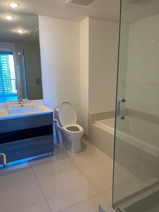 В аренду: $3,300 (1 спален, 1 ванн, 769 Квадратных фут)
