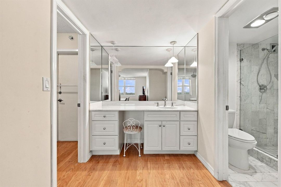 22-web-or-mls-5200-n-ocean-blvd-1112