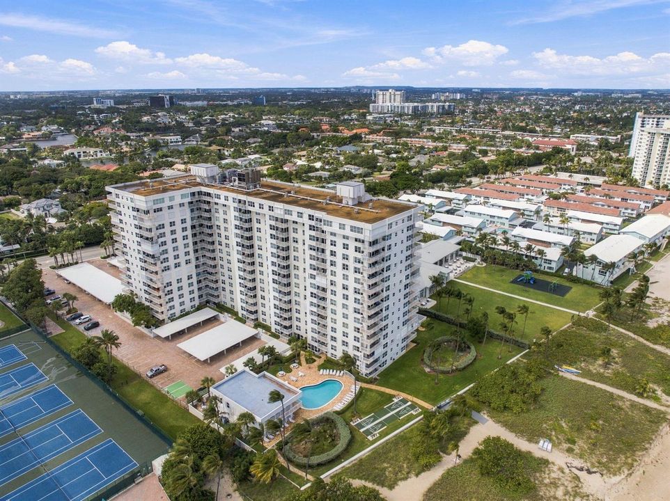 43-web-or-mls-5200-n-ocean-blvd-1112