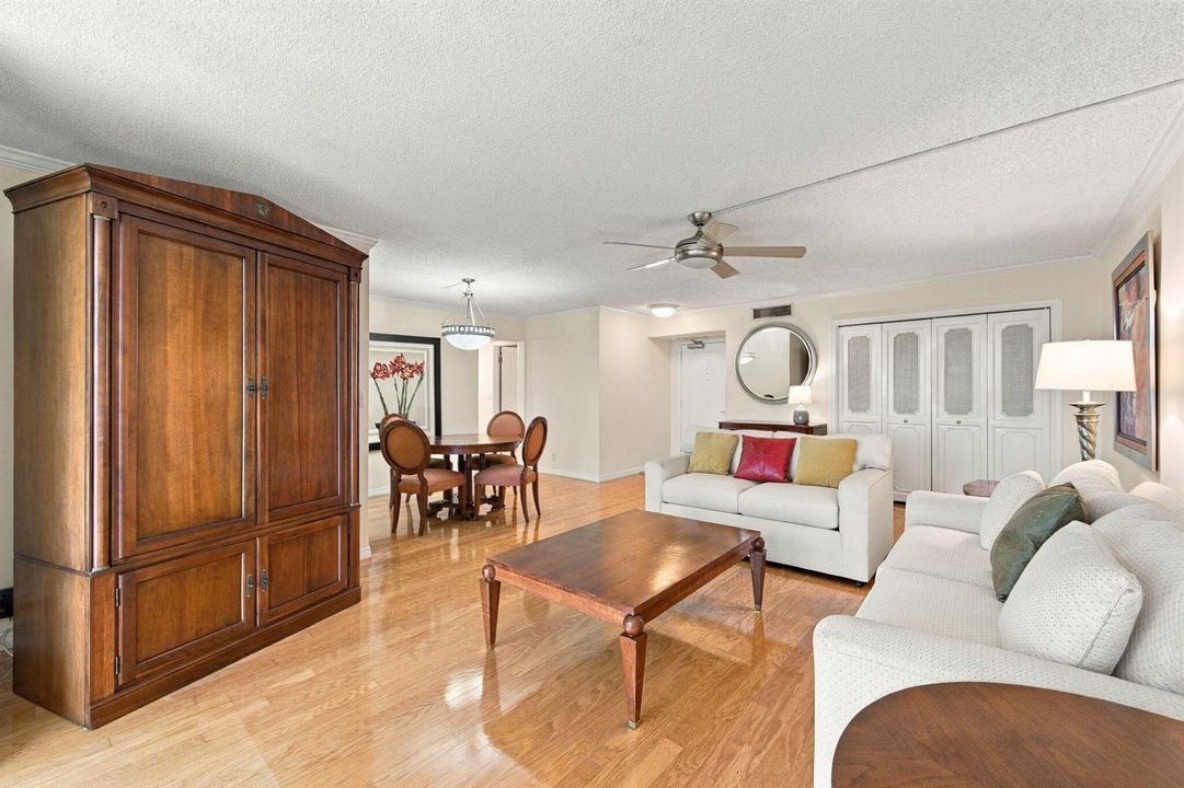 11-web-or-mls-5200-n-ocean-blvd-1112