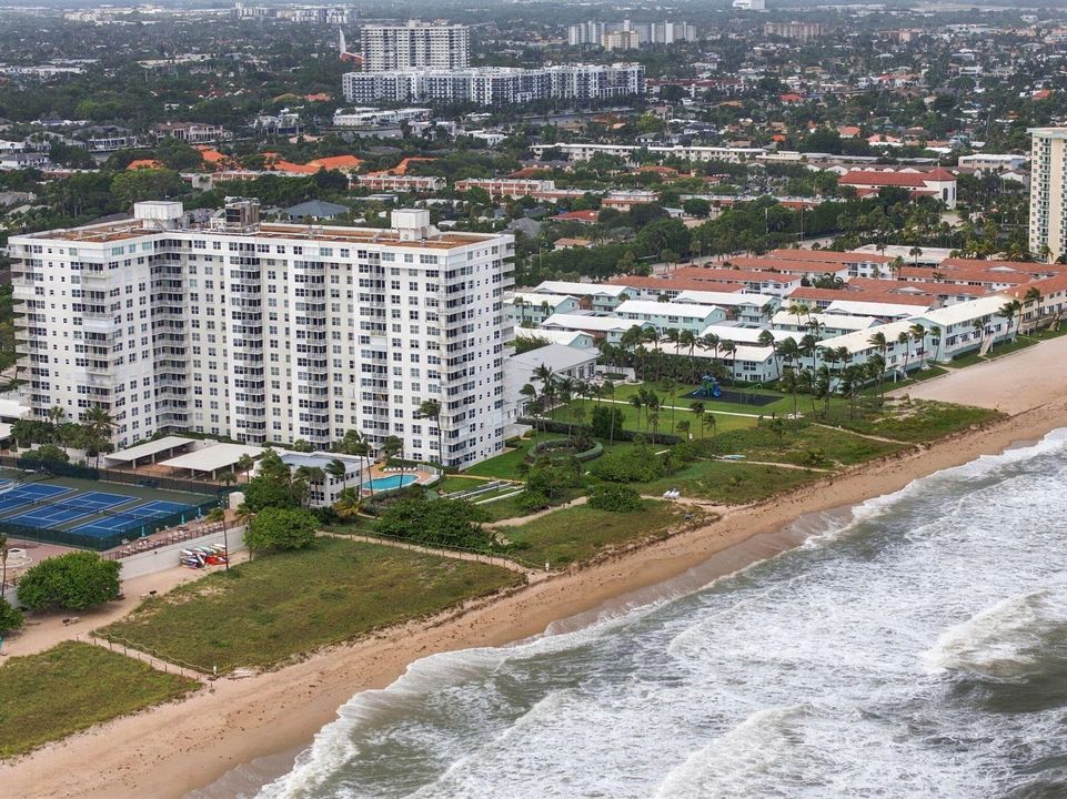 45-web-or-mls-5200-n-ocean-blvd-1112