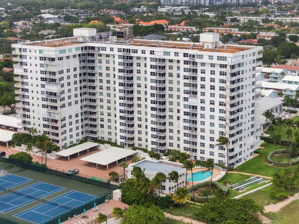 44-web-or-mls-5200-n-ocean-blvd-1112