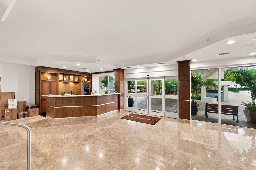 7-web-or-mls-5200-n-ocean-blvd-1112