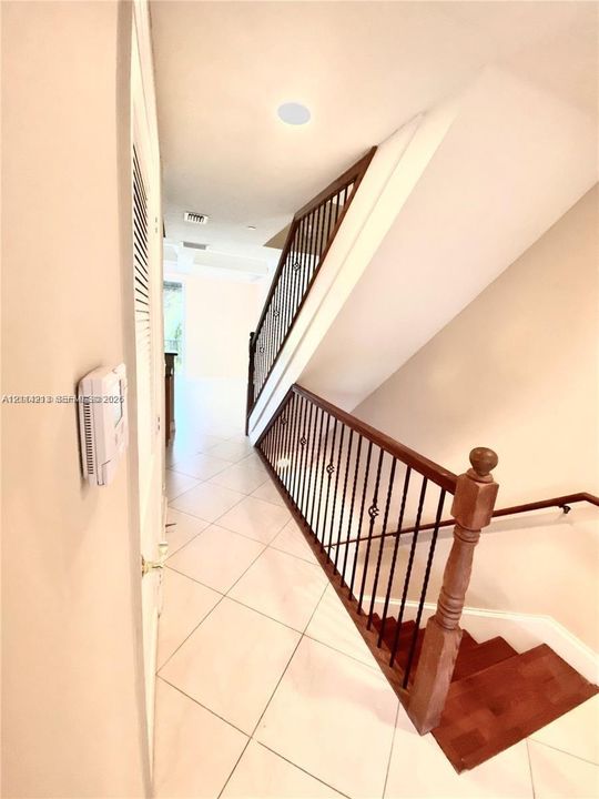 For Rent: $2,900 (2 beds, 2 baths, 1950 Square Feet)