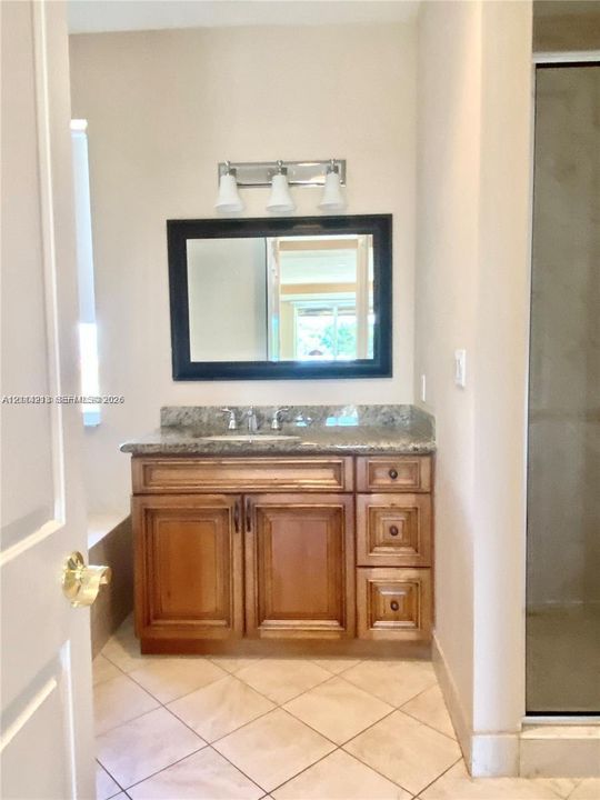 For Rent: $2,900 (2 beds, 2 baths, 1950 Square Feet)