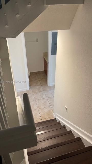 В аренду: $2,800 (3 спален, 2 ванн, 1385 Квадратных фут)