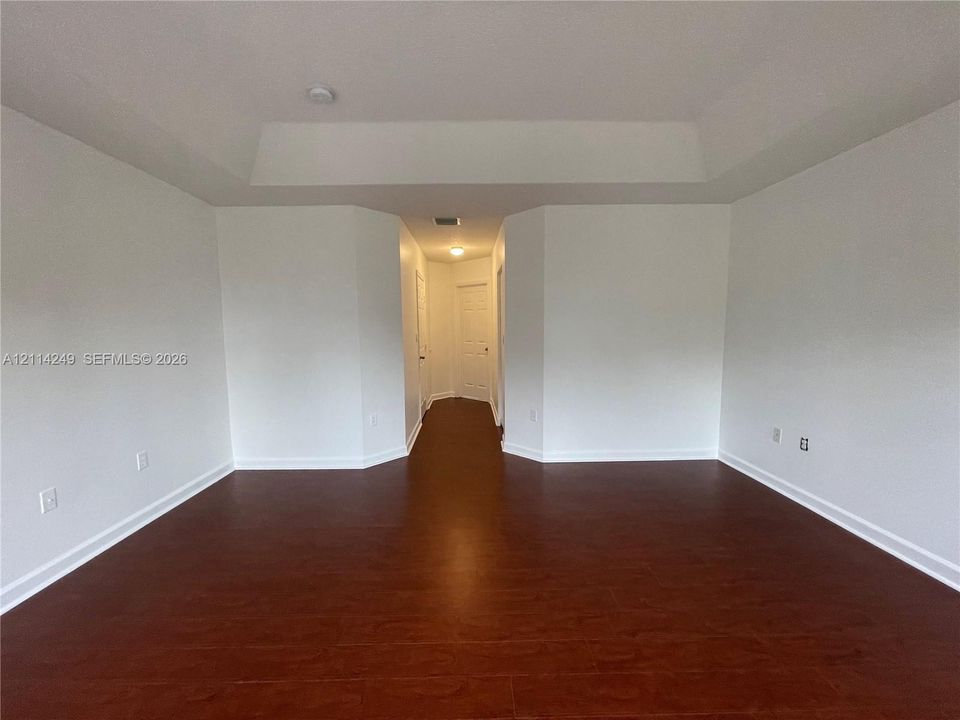 En Renta: $3,750 (4 camas, 3 baños, 2152 Pies cuadrados)
