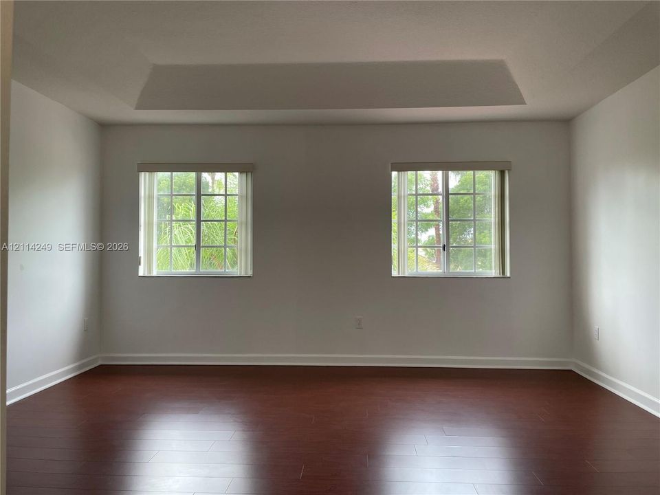En Renta: $3,750 (4 camas, 3 baños, 2152 Pies cuadrados)