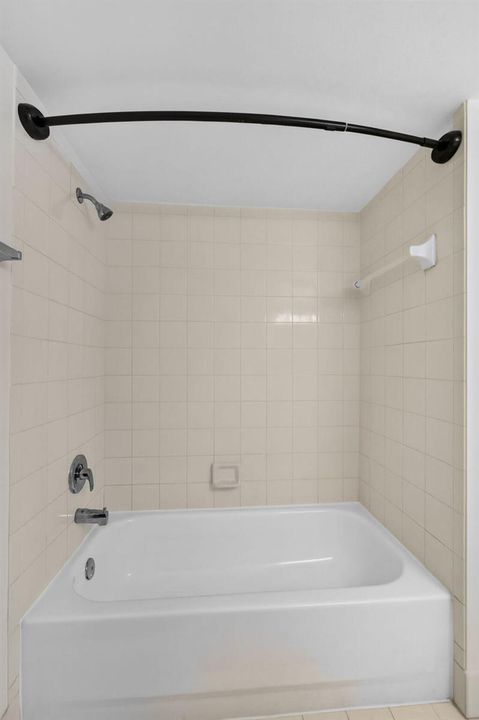 Bathroom Tub