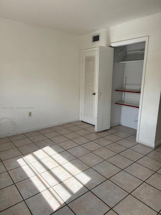 В аренду: $1,625 (1 спален, 1 ванн, 583 Квадратных фут)