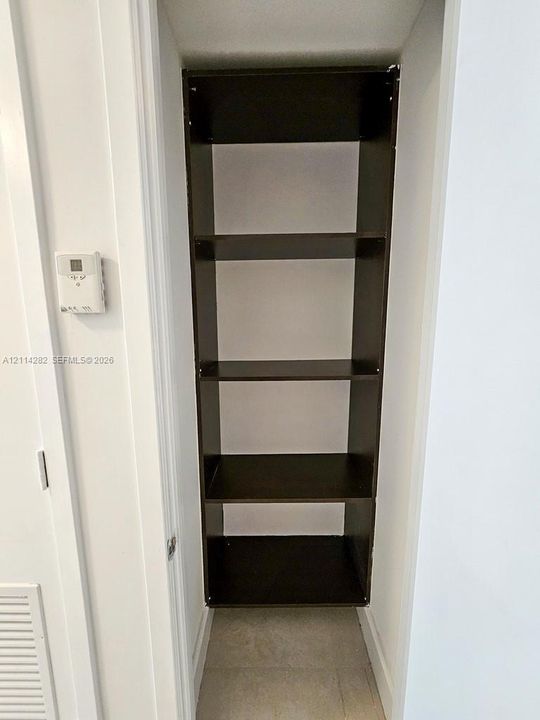 For Rent: $3,600 (1 beds, 1 baths, 1011 Square Feet)