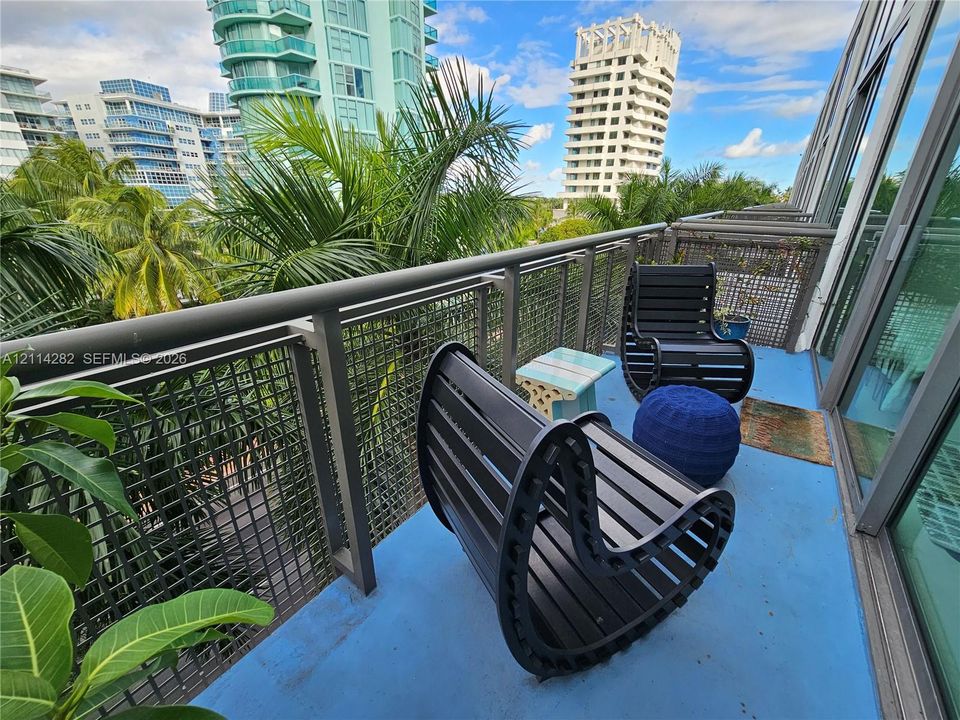 For Rent: $3,600 (1 beds, 1 baths, 1011 Square Feet)
