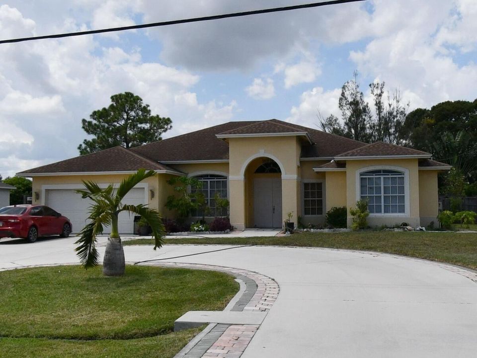front 368 nw bayshore