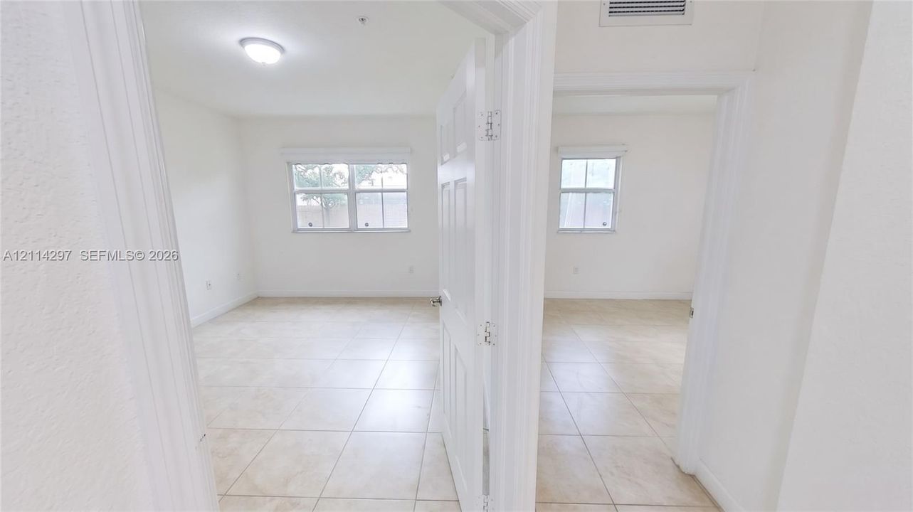 En Renta: $2,875 (3 camas, 2 baños, 1349 Pies cuadrados)