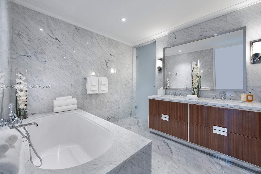 For Sale: $7,448,000 (3 beds, 4 baths, 3080 Square Feet)