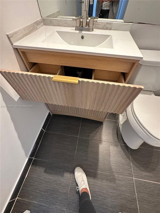 Guest bathrom