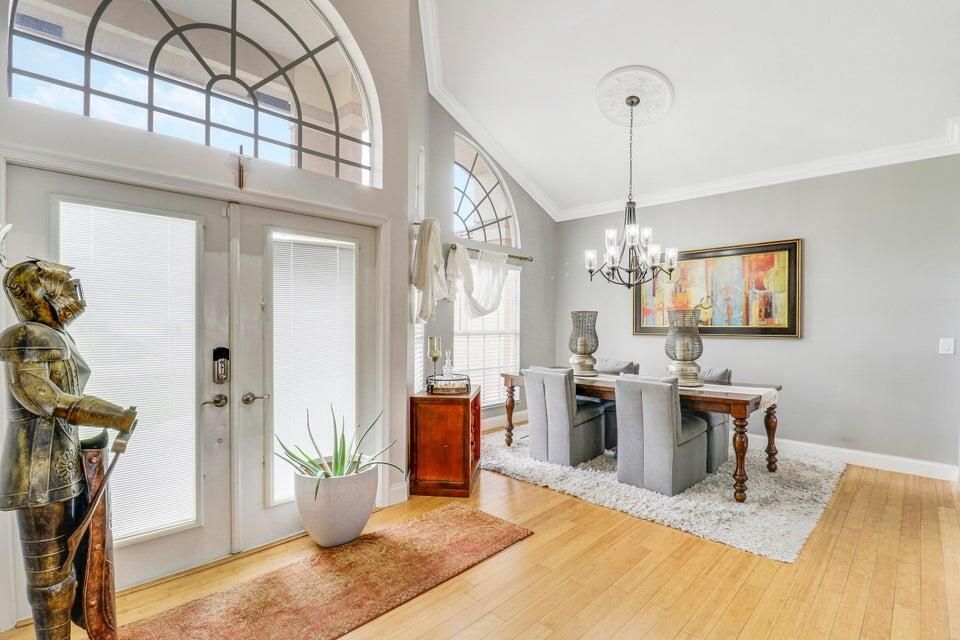 Entrance Double doors