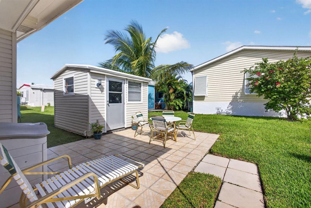 Outdoor Patio to Shed