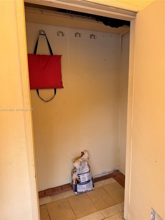 For Rent: $2,680 (2 beds, 2 baths, 1460 Square Feet)
