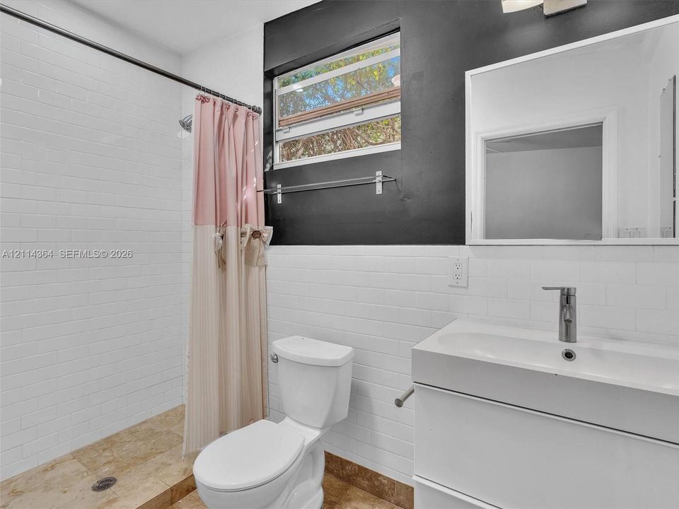 For Rent: $6,500 (3 beds, 3 baths, 1782 Square Feet)