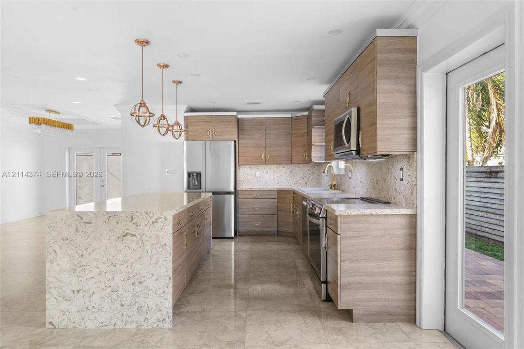 For Sale: $1,950,000 (4 beds, 3 baths, 2573 Square Feet)