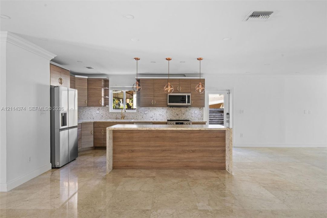 For Sale: $1,950,000 (4 beds, 3 baths, 2573 Square Feet)