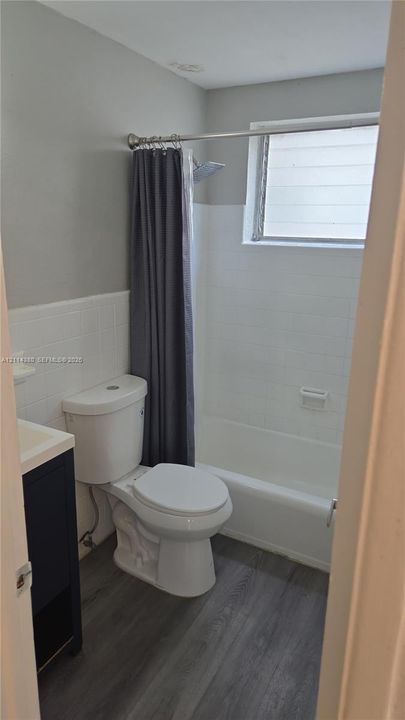 For Rent: $1,650 (0 beds, 1 baths, 400 Square Feet)