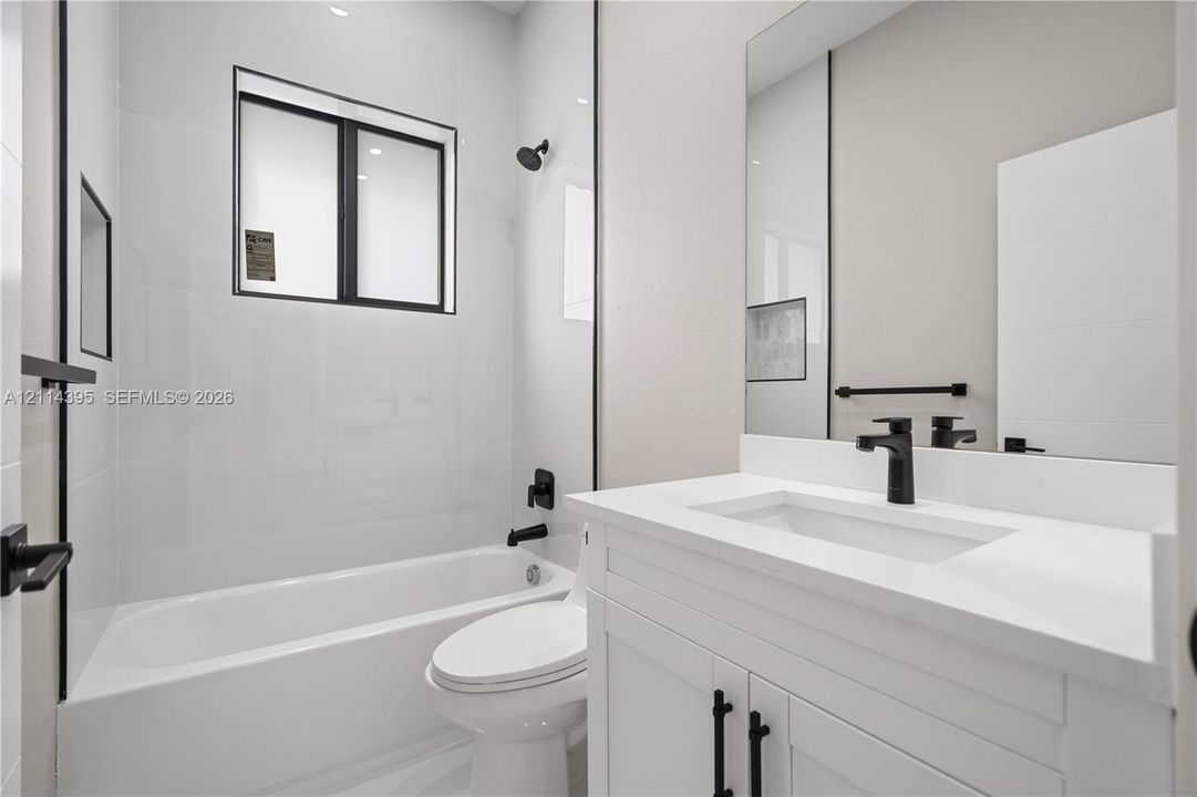 For Sale: $625,000 (3 beds, 3 baths, 1600 Square Feet)