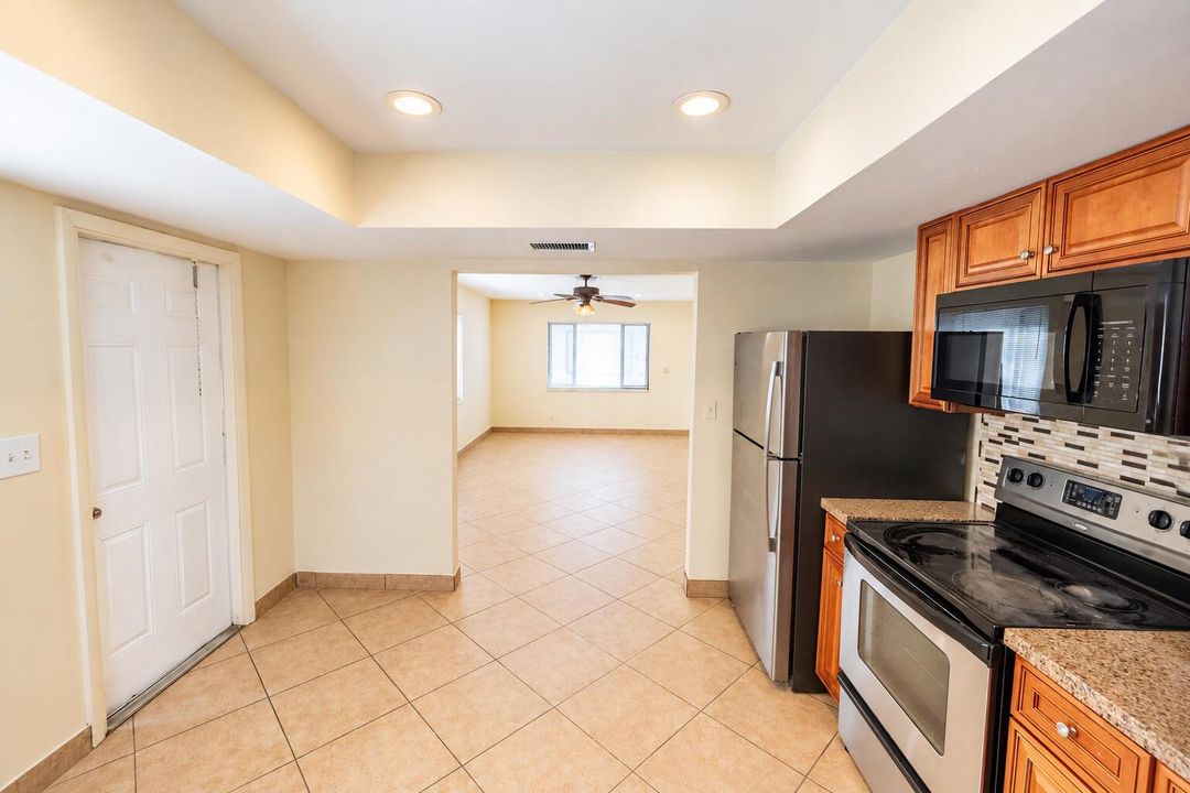 MLS_Kitchen_Professionally_Edited