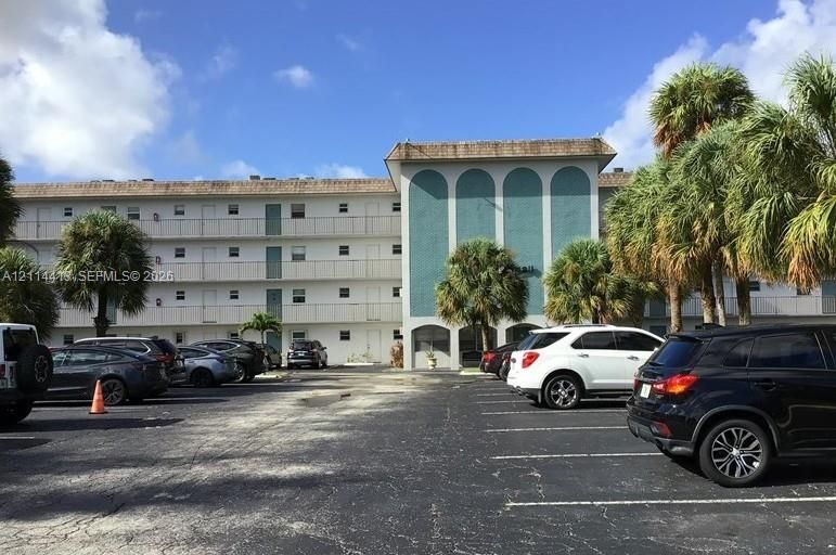 For Sale: $55,000 (2 beds, 2 baths, 1050 Square Feet)