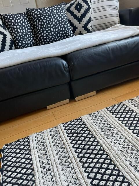 LIVINGROOM2