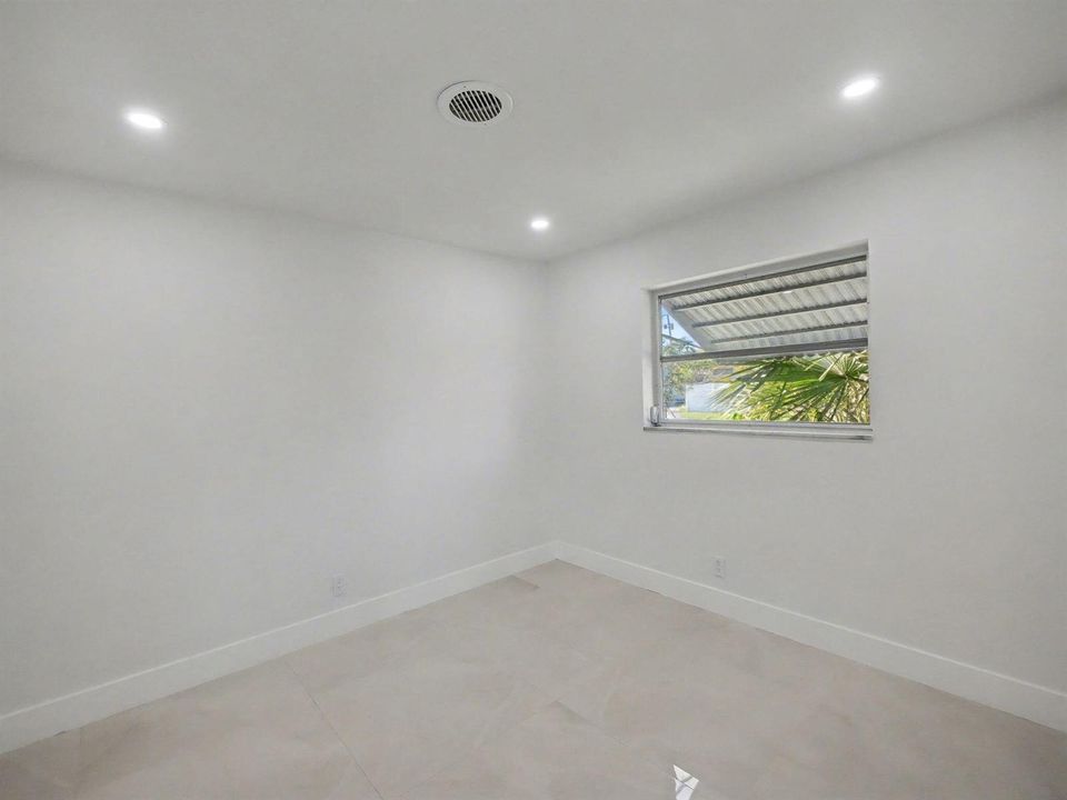 24-web-or-mls-24-web-or-mls-009