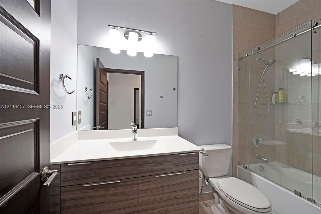 На продажу: $545,000 (3 спален, 2 ванн, 1588 Квадратных фут)