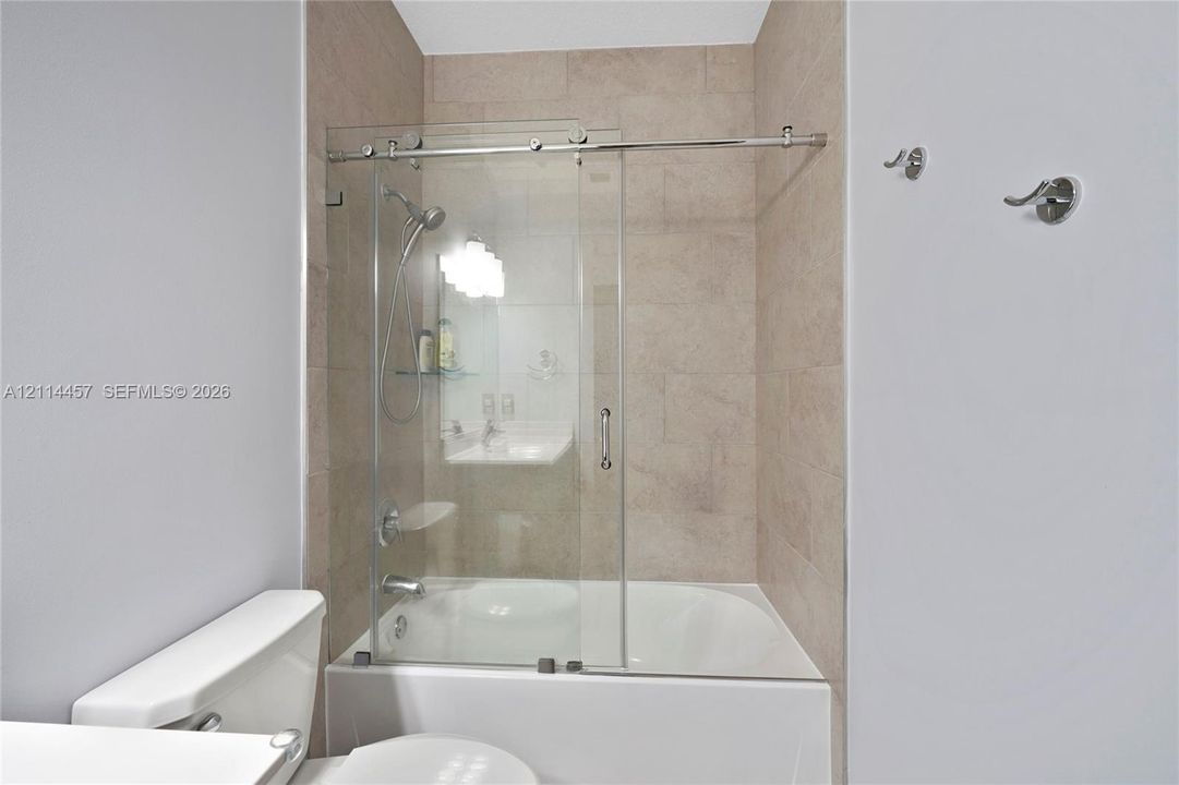 На продажу: $545,000 (3 спален, 2 ванн, 1588 Квадратных фут)