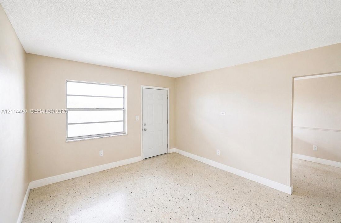В аренду: $1,600 (1 спален, 1 ванн, 0 Квадратных фут)