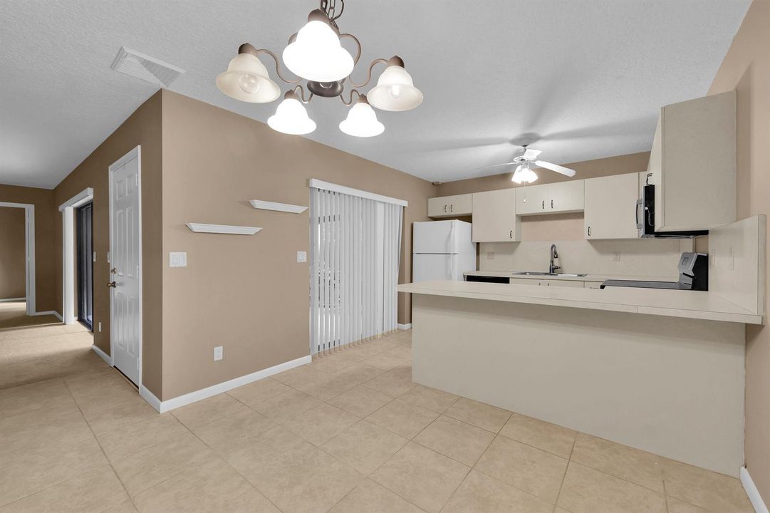 5913 SE WINDSONG Lane 834