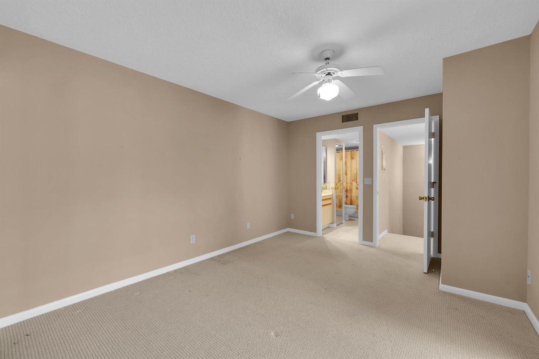 5913 SE WINDSONG Lane 834