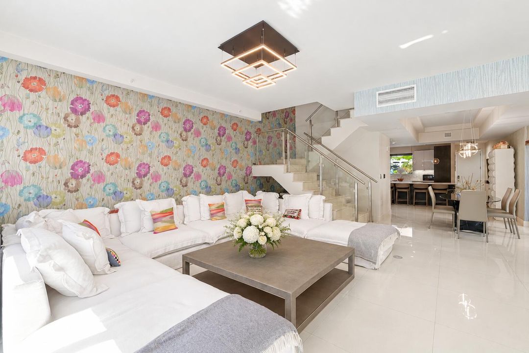 Airy Contemporary Living Space with Flor