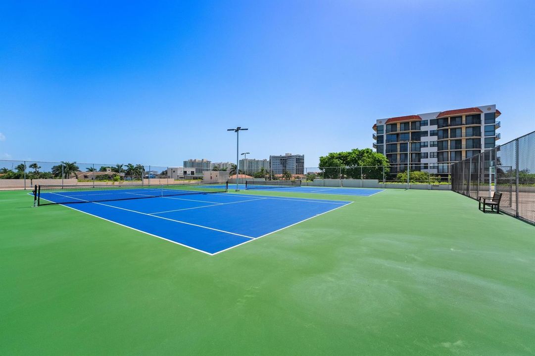 Tennis